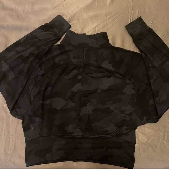 Lululemon black cropped zip up oversized shirt - Picture 4 of 5